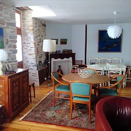 Bed & Breakfast Aux Rosiers